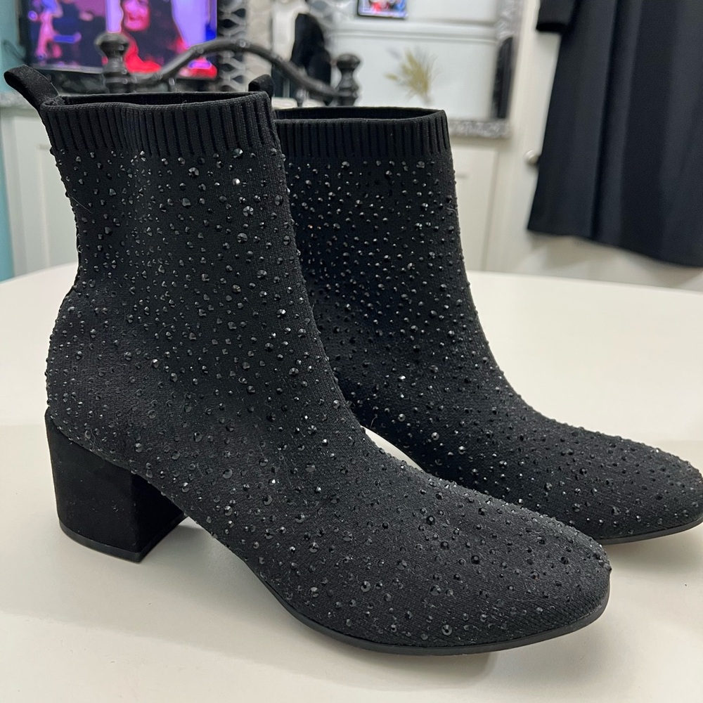 Kenneth Cole Reaction Ridle stretch jewel boot sz 8